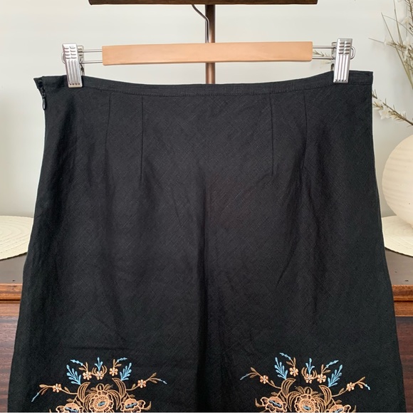 E-col-o-gie Irish Linen Floral Embroidered Black Skirt, Size 10 - Picture 5 of 14